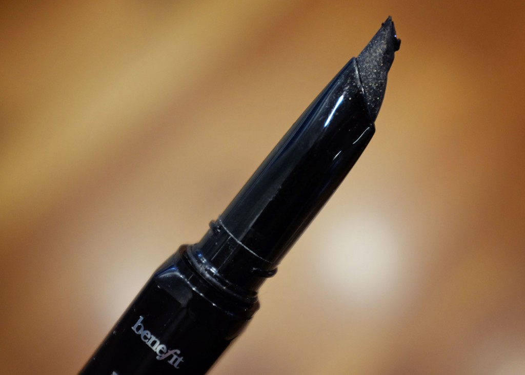 Eyeliner nib