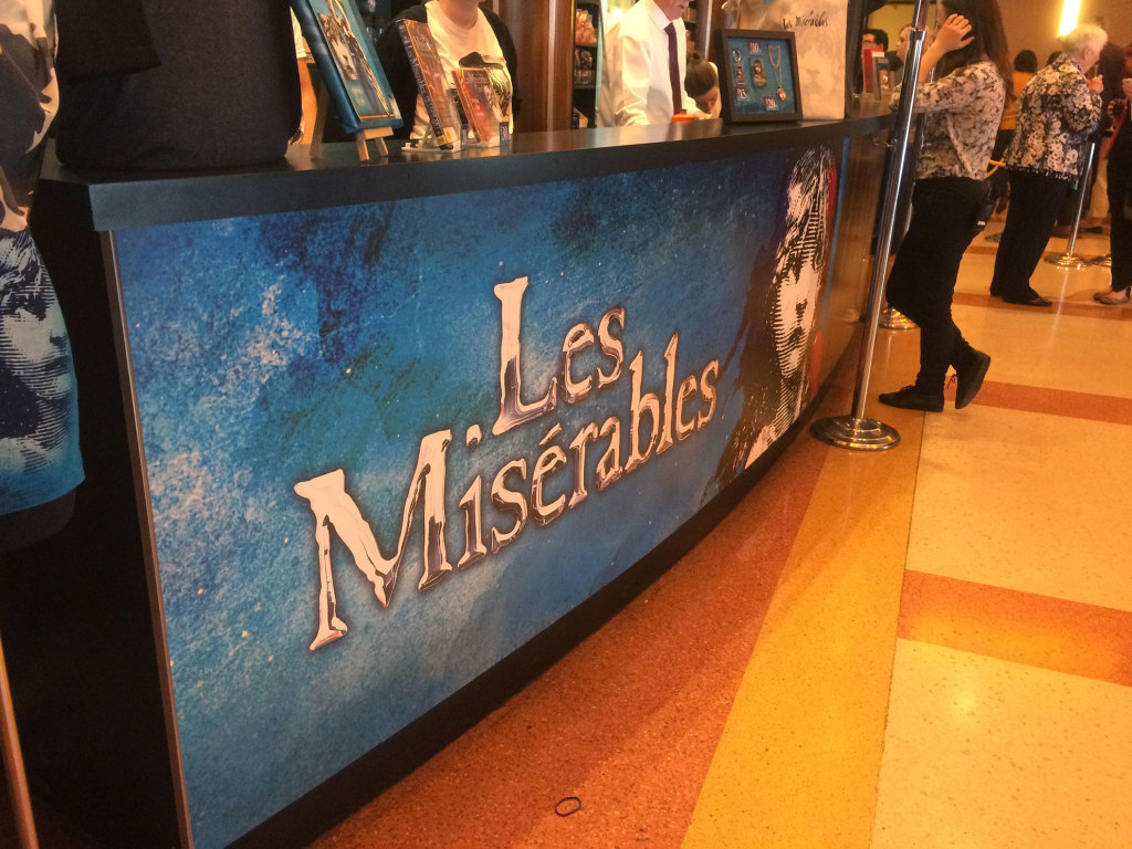 Les-Miserables-Sign