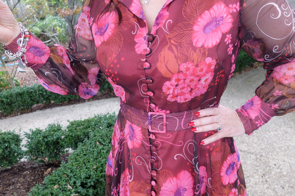 Pink-Vintage-Dress-closeup