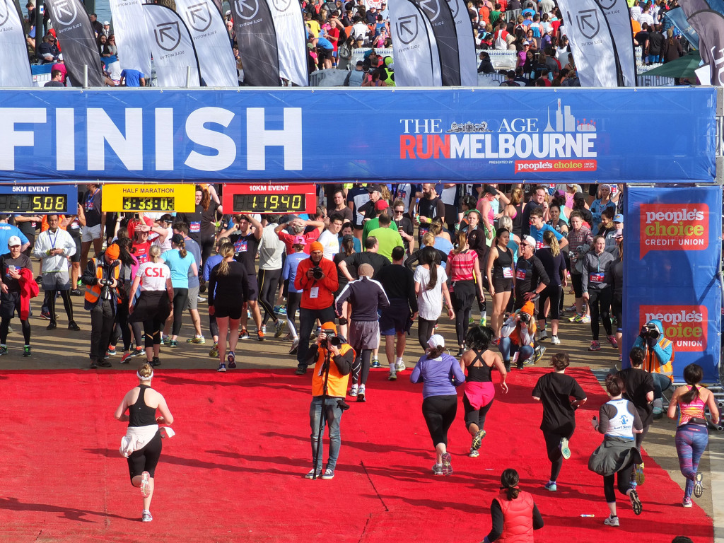 Run-Melbourne-10km-finish