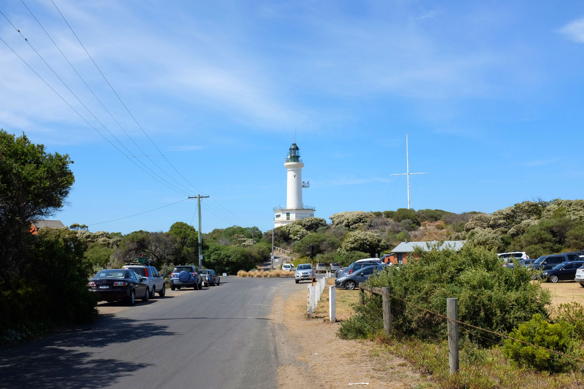 Point-Lonsdale-Lighthouse-from-road