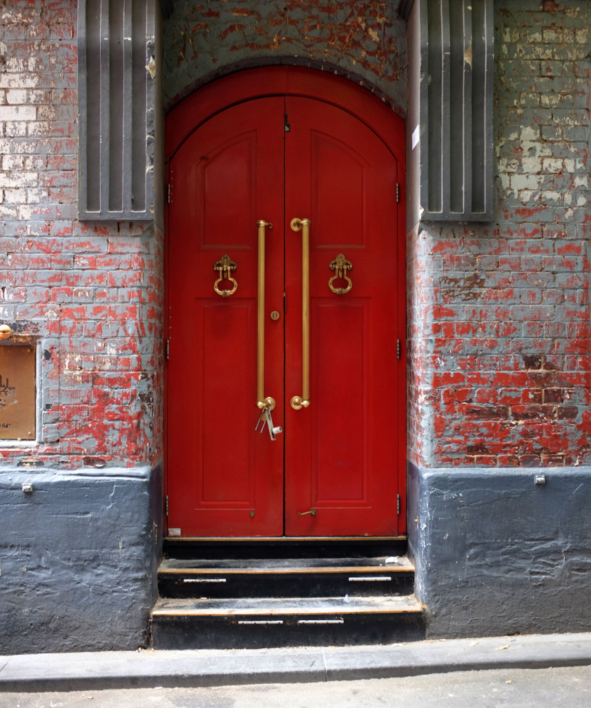 Drewery-Lane-Red-Door