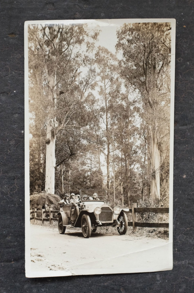 Vintage-Car-1930s