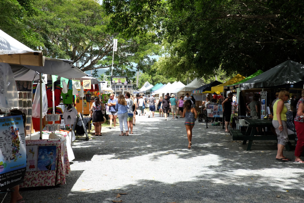 Port-Douglas-Market
