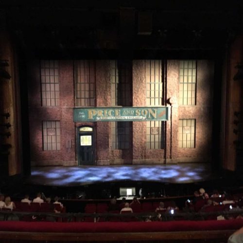 Kinky-Boots-Stage