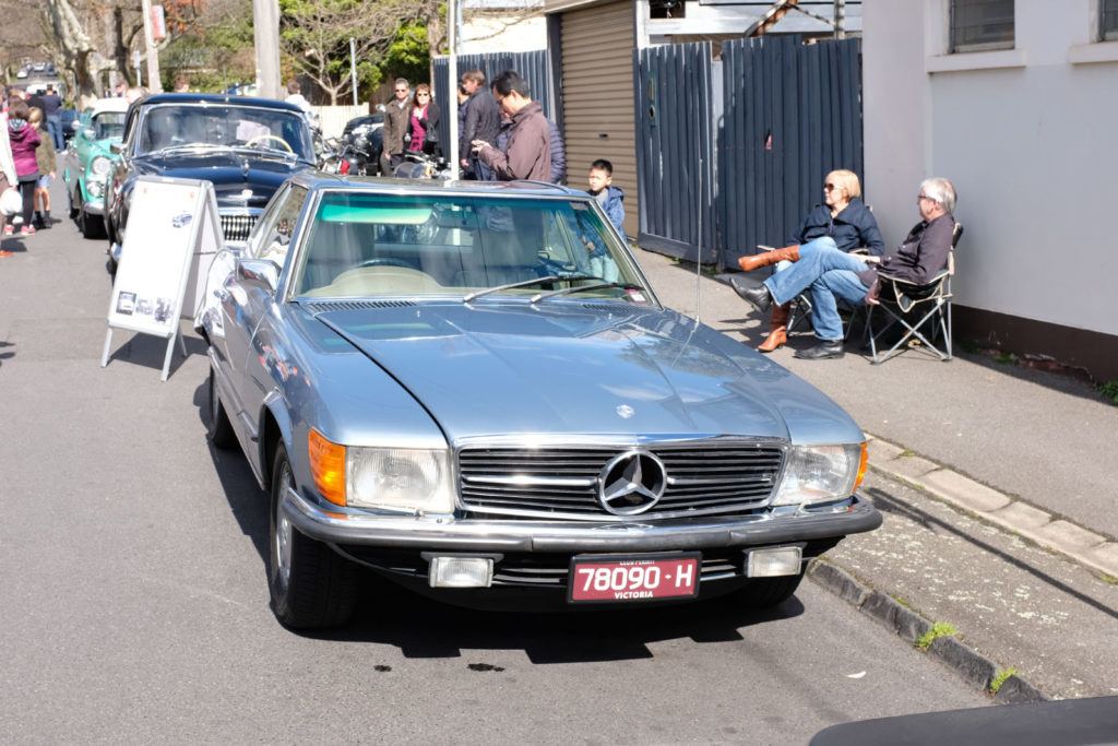 Maling-Road-Auto-Classico-Merc-2-door